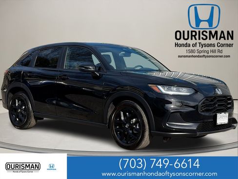 Used 2023 Honda HR-V Sport image 1