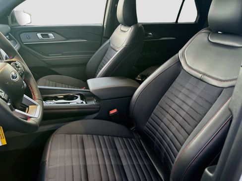 New 2026 Ford Explorer ST-Line w/ ST-Line Street Pack RWD image 15
