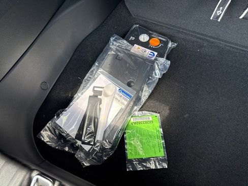 New 2026 Chrysler Voyager LX image 22