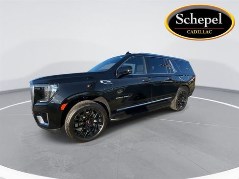 Used 2024 GMC Yukon XL Denali image 4