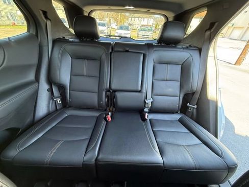 Used 2023 Chevrolet Equinox Premier AWD/4WD image 16