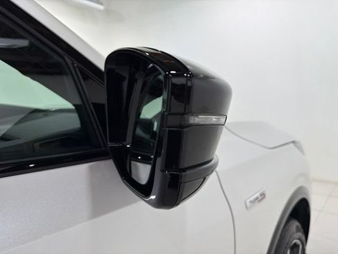 Certified 2025 Acura MDX Type S AWD/4WD image 30