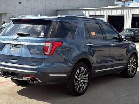 Used 2018 Ford Explorer Platinum AWD/4WD image 5