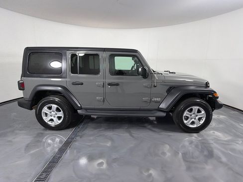 Used 2020 Jeep Wrangler Unlimited Sport S AWD/4WD image 4