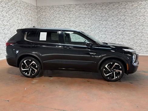 Used 2023 Mitsubishi Outlander SEL AWD/4WD image 6
