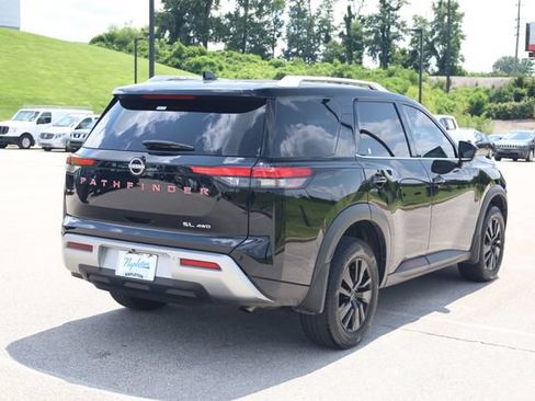 Certified 2025 Nissan Pathfinder SL AWD/4WD image 5