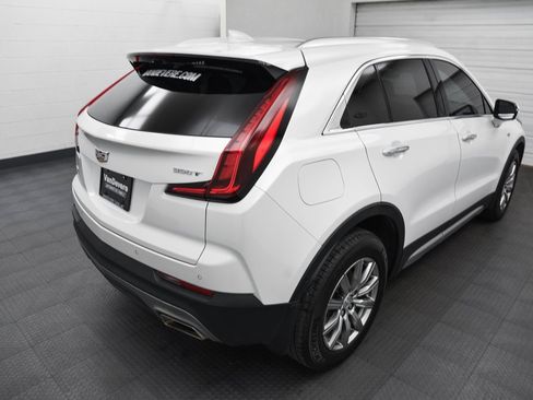 Used 2022 Cadillac XT4 Premium Luxury image 7