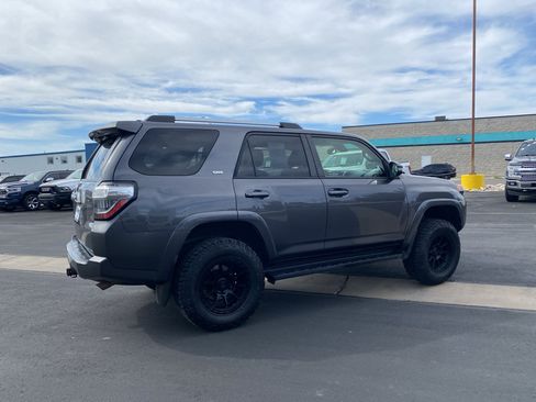 Used 2020 Toyota 4Runner SR5 Premium AWD/4WD image 20
