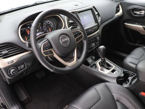 Used 2018 Jeep Cherokee Limited image 13