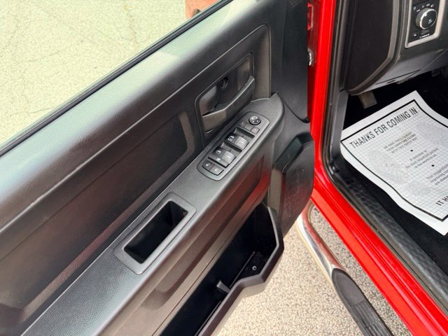 Used 2018 RAM 1500 Express AWD/4WD image 18