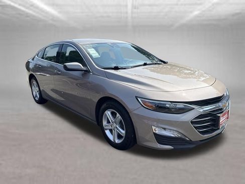 Used 2024 Chevrolet Malibu LT FWD image 8