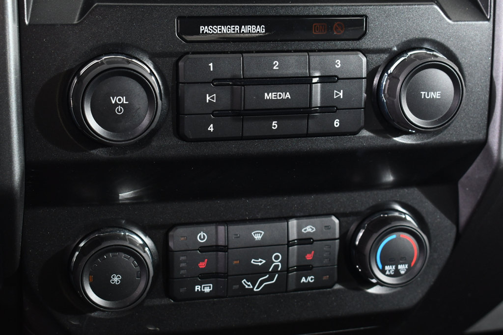 Used 2020 Ford F250 XLT w/ XLT Premium Package AWD/4WD image 28