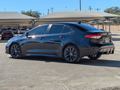 Used 2023 Toyota Corolla SE image 5