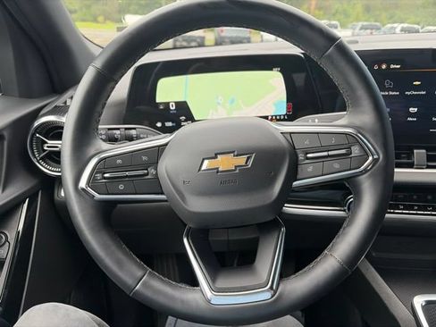 Used 2025 Chevrolet Equinox LT w/ Convenience Package II AWD/4WD image 16