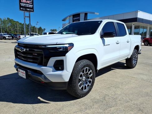 Used 2023 Chevrolet Colorado Z71 w/ Z71 Convenience Package 2 image 3