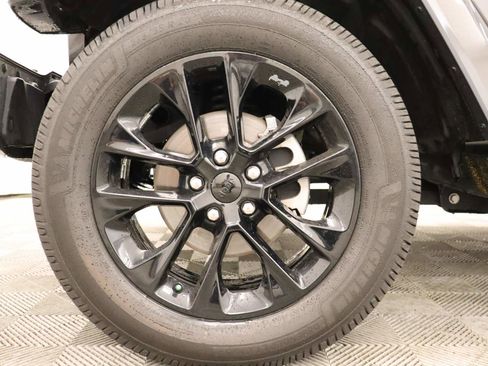 Used 2021 Jeep Gladiator Overland image 6