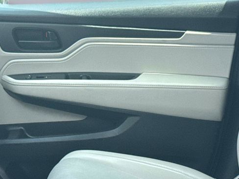 Certified 2025 Honda Odyssey EX-L image 23
