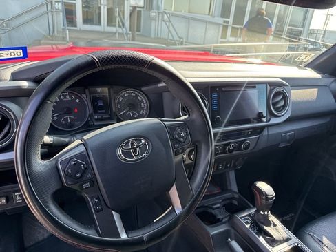 Used 2017 Toyota Tacoma TRD Pro image 16