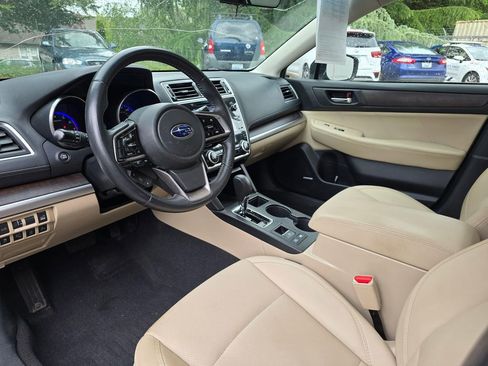 Used 2019 Subaru Outback 2.5i Limited w/ Protection Package #1 AWD/4WD image 11