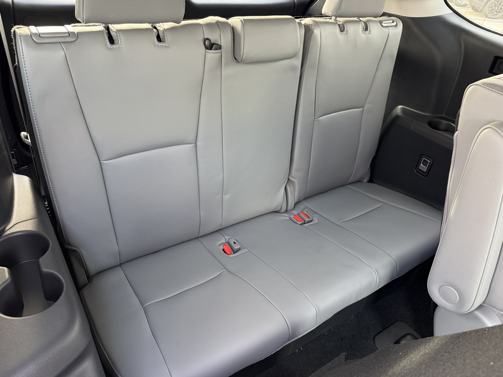 New 2026 Toyota Highlander Limited AWD/4WD image 6