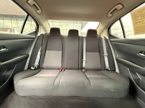 Used 2022 Nissan Sentra SV FWD image 28