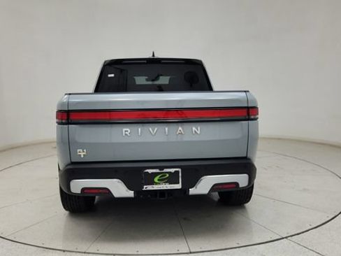 Used 2022 Rivian R1T Adventure AWD/4WD image 9