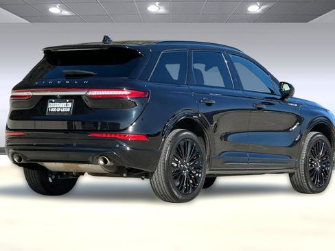 Used 2023 Lincoln Corsair Reserve w/ Jet Appearance Package image 8