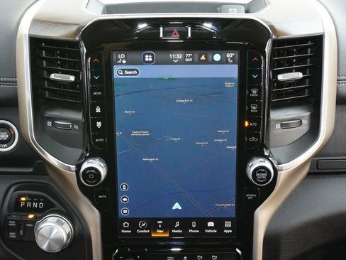 Used 2024 RAM 2500 Laramie image 15