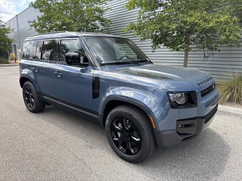New 2026 Land Rover Defender 110 S AWD/4WD image 4