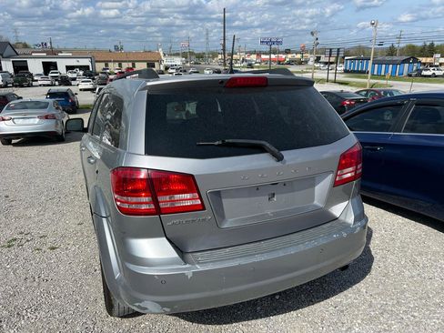 Used 2020 Dodge Journey SE w/ SE Popular Equipment Group image 3