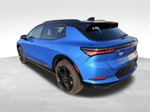 Used 2025 Chevrolet Equinox EV RS image 3