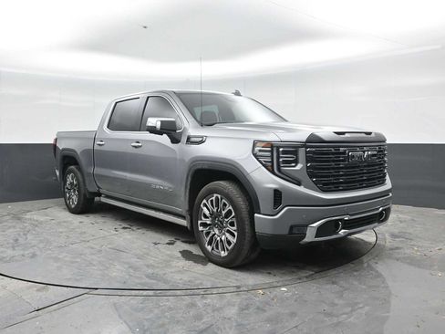 Used 2025 GMC Sierra 1500 Denali Ultimate AWD/4WD image 7