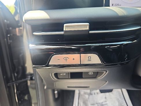 Used 2025 Genesis G80 2.5T AWD/4WD image 14