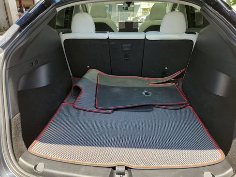 Used 2022 Tesla Model Y Performance AWD/4WD image 6