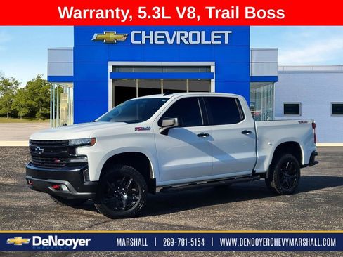 Used 2021 Chevrolet Silverado 1500 LT Trail Boss w/ Bed Protection Package AWD/4WD image 1