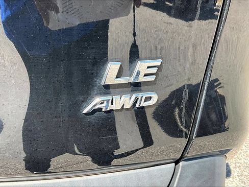 Used 2023 Toyota RAV4 LE AWD/4WD image 24