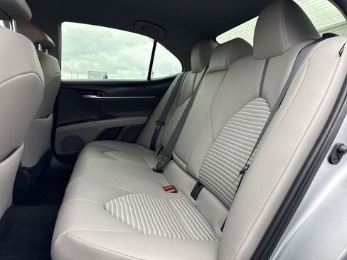 Used 2024 Toyota Camry SE image 23