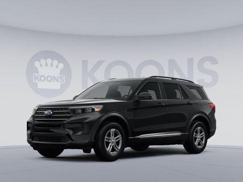 Used 2024 Ford Explorer XLT AWD/4WD image 1