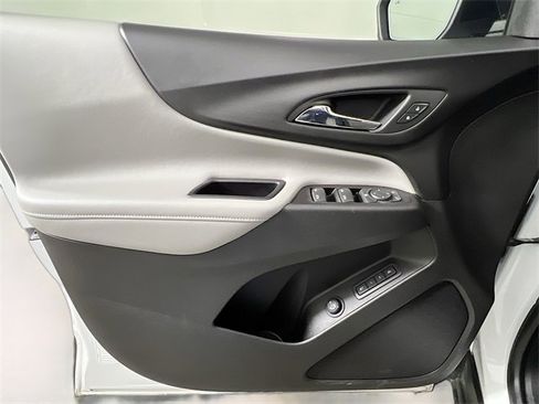 Used 2019 Chevrolet Equinox Premier image 31