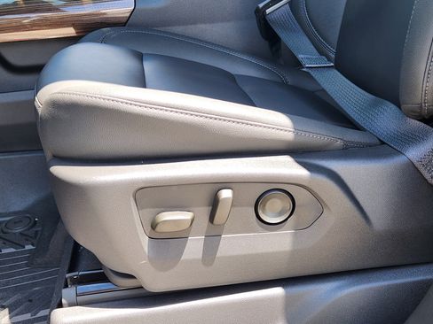 New 2026 Chevrolet Silverado 1500 LT Trail Boss w/ Convenience Package II AWD/4WD image 19