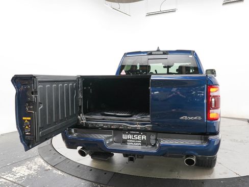 Used 2022 RAM 1500 Limited AWD/4WD image 12