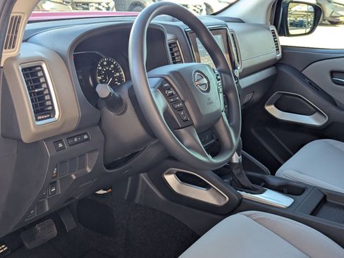 Used 2022 Nissan Frontier SV w/ Technology Package image 13