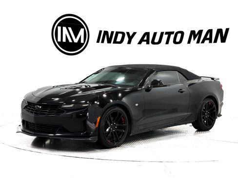 Used 2019 Chevrolet Camaro LT RWD image 8