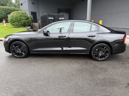 Used 2024 Volvo S60 B5 Plus w/ Climate Package AWD/4WD image 3