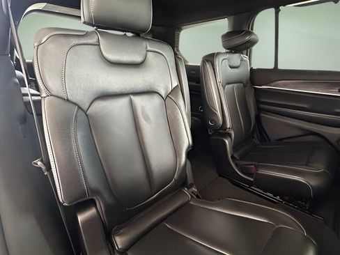 Used 2024 Jeep Grand Cherokee L Limited w/ Luxury Tech Group II image 48