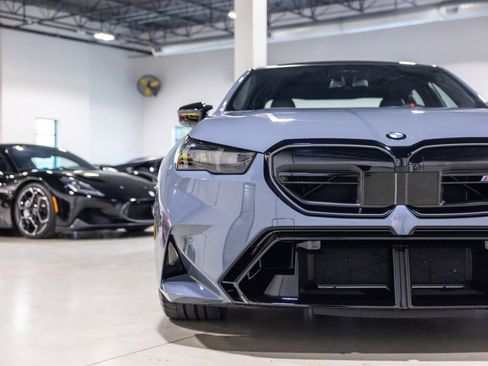 Used 2026 BMW M5 w/ Executive Package AWD/4WD image 20