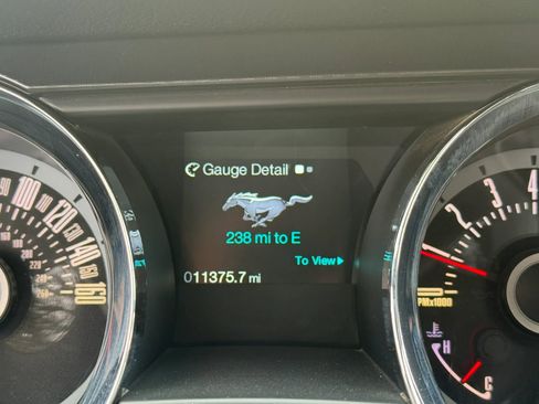 Used 2013 Ford Mustang GT Premium RWD image 50