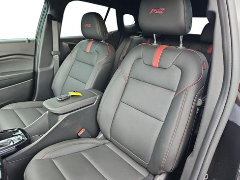 Used 2026 Chevrolet Trax RS w/ Driver Confidence Package FWD image 12