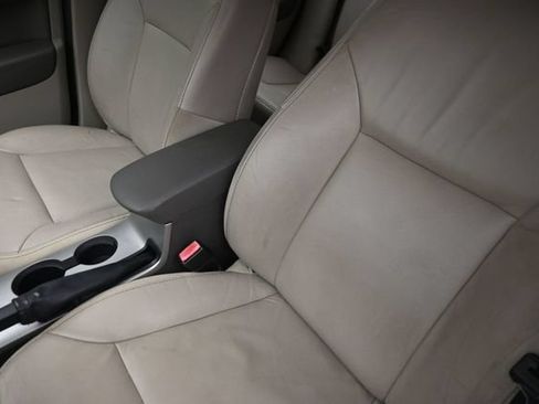 Used 2011 Ford Focus SEL w/ 301A Rapid Spec Order Code FWD image 17