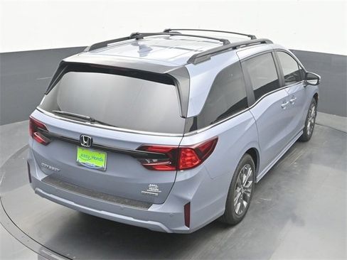 Used 2025 Honda Odyssey Touring image 23